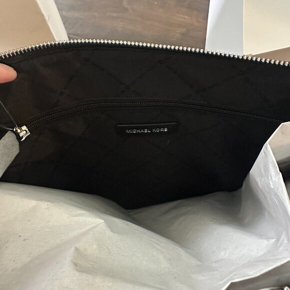 Mickael Kors Large Tote Bag - Picture 3 of 7